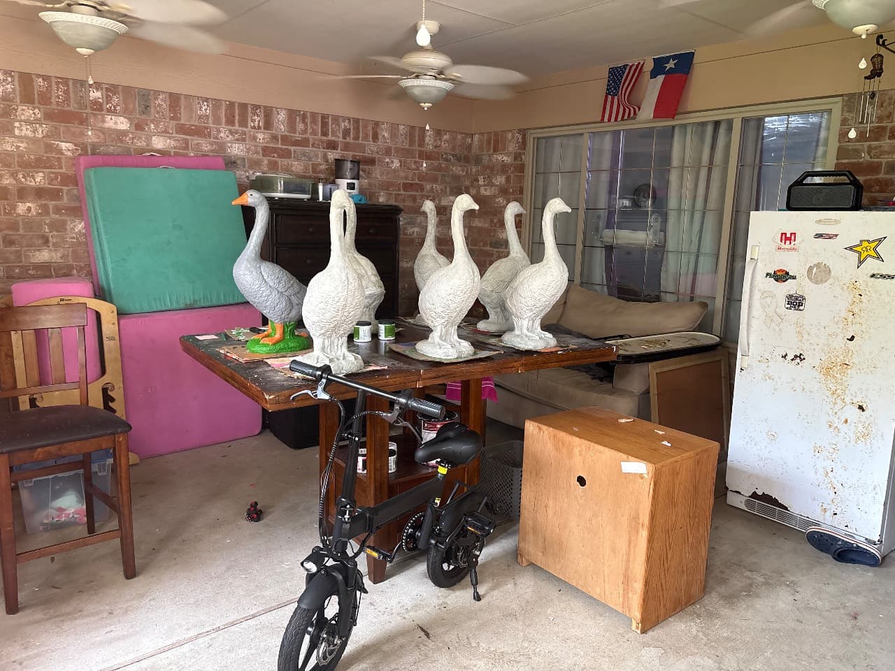 Custom goose