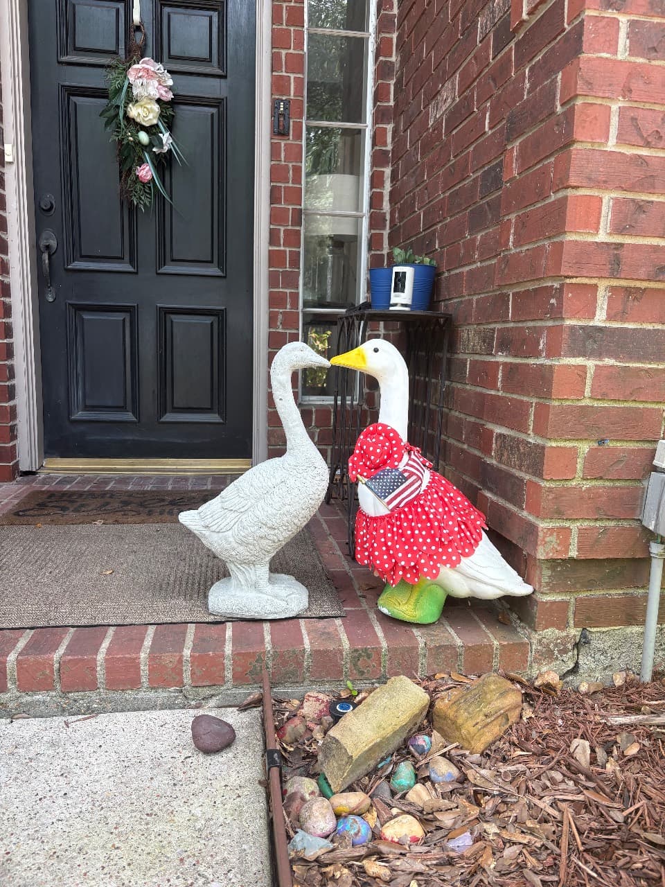 Custom goose
